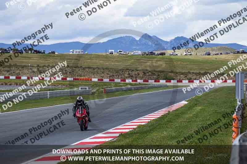 cadwell no limits trackday;cadwell park;cadwell park photographs;cadwell trackday photographs;enduro digital images;event digital images;eventdigitalimages;navarra;no limits trackdays;peter wileman photography;racing digital images;trackday digital images;trackday photos
